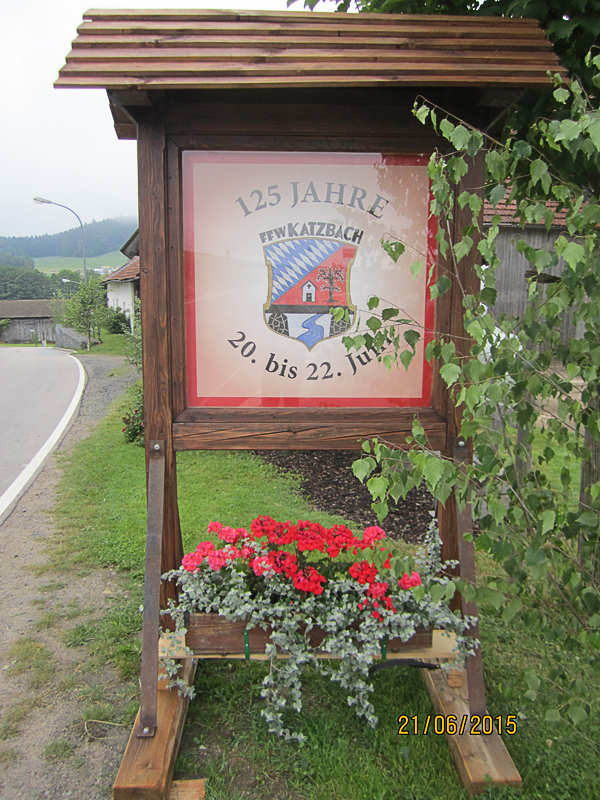 Festlicher Willkommensgruß zum 125-jährigen Gründungsfest der FFW Katzbach