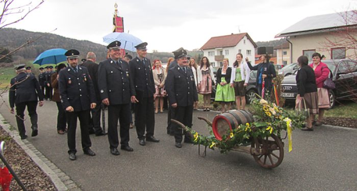 Festumzug und Aktivitäten der Freiwilligen Feuerwehr FFW Katzbach